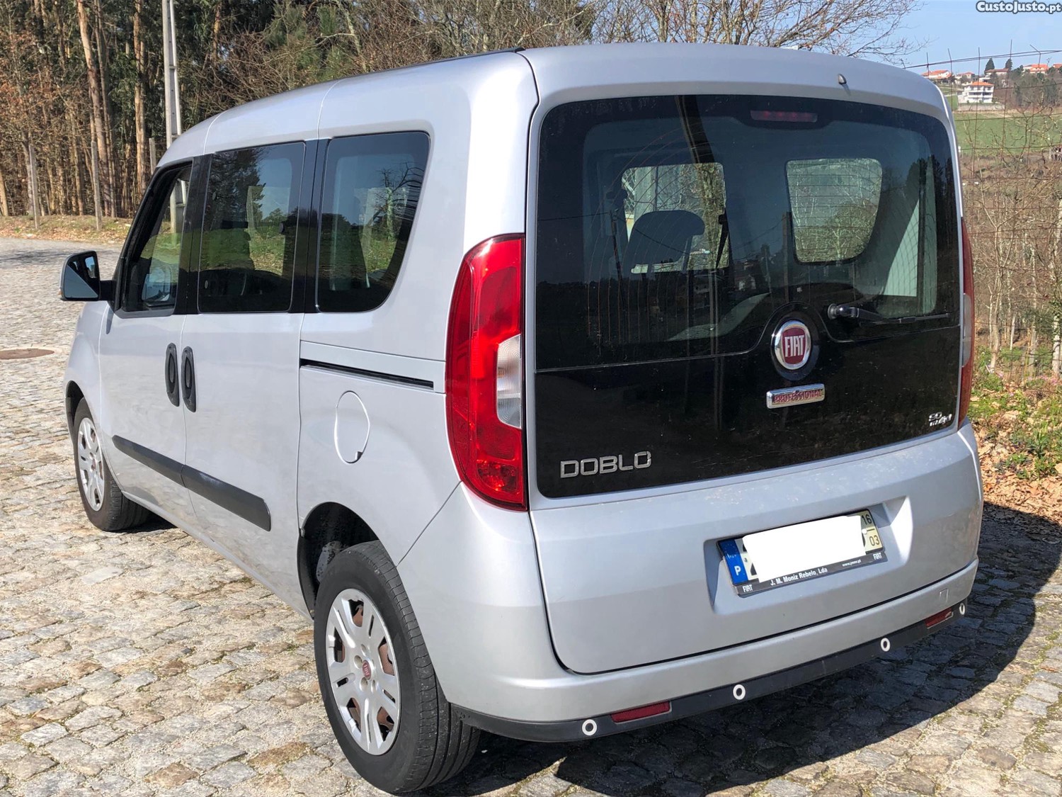 Fiat Doblo 1.3 M-Jet — fotografia 6