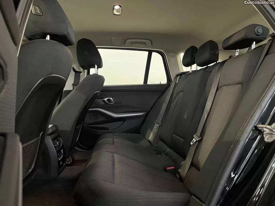 BMW 318 D auto — fotografia 22