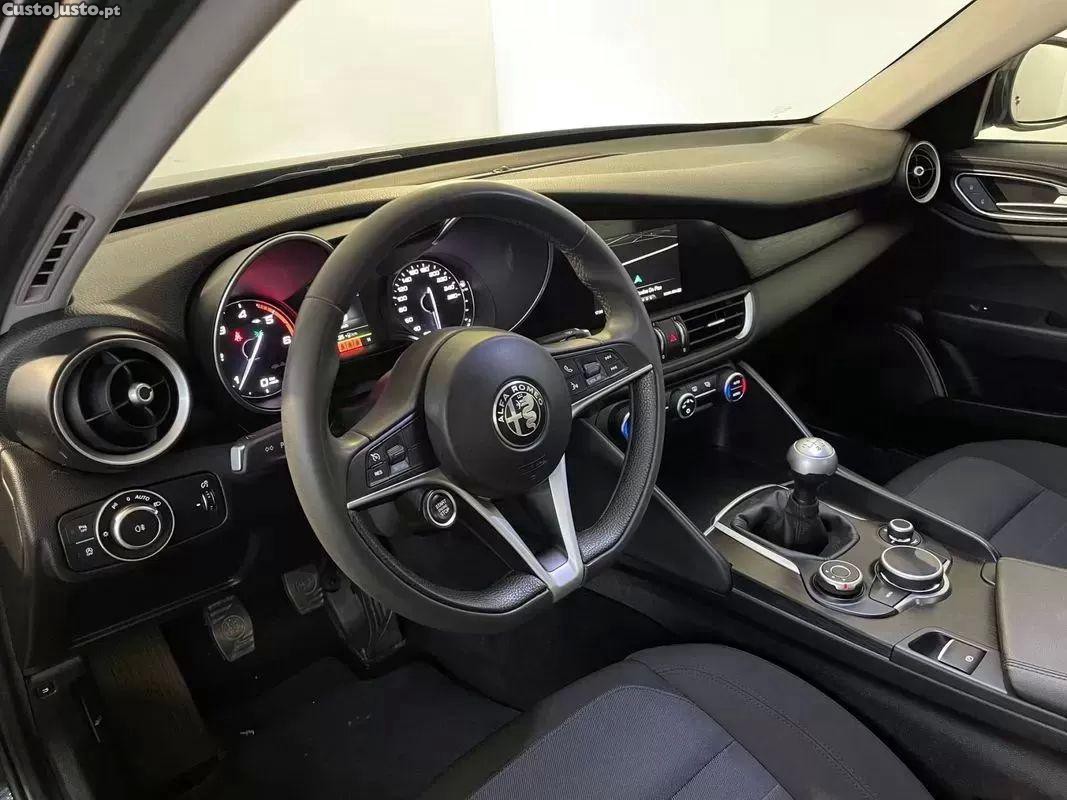 Alfa Romeo Giulia 2.2 d — fotografia 26