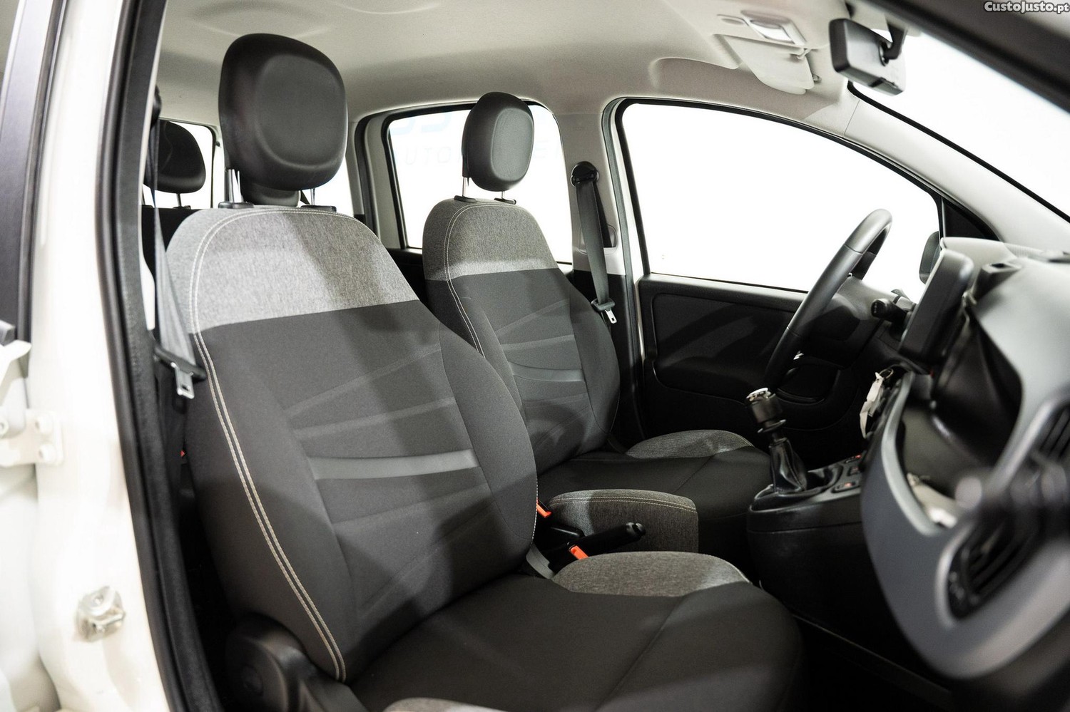 Fiat Panda 1.0 Hybrid City Life — fotografia 3
