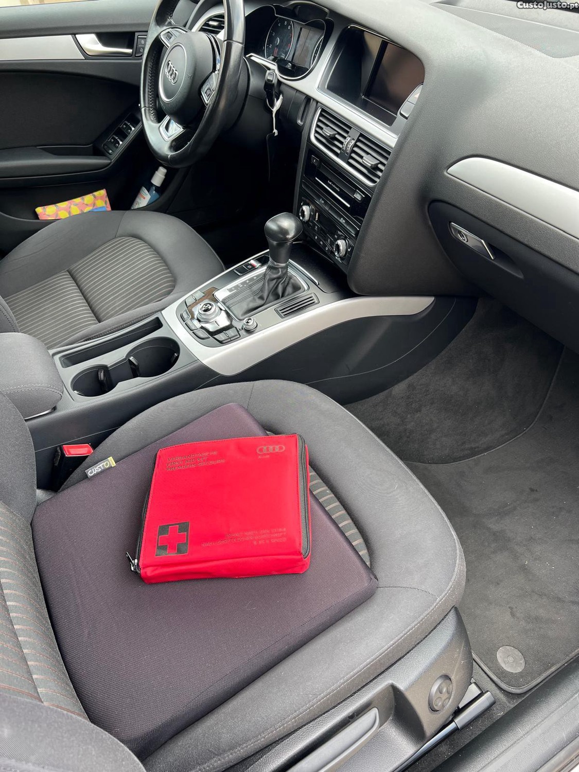 Audi A4 1,8 TFSI — fotografia 7