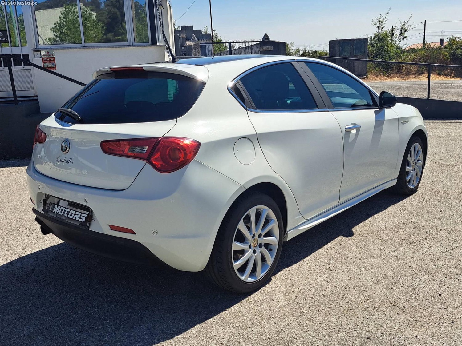 Alfa Romeo Giulietta 1.6 JTDM Distictive 105 cv — fotografia 19
