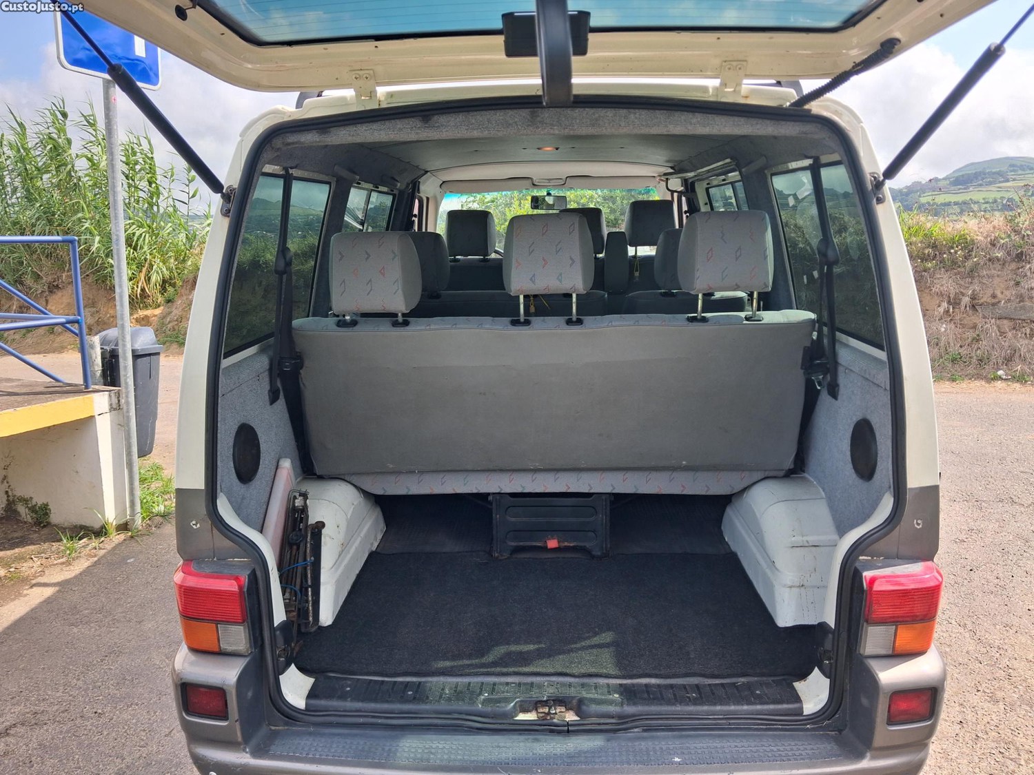 Volkswagen Transporter 2.5 td — fotografia 6