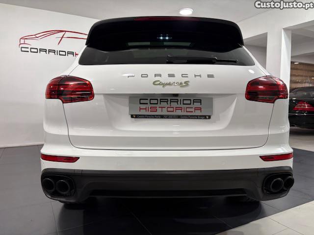 Porsche Cayenne S E-Hybrid Plug-in Platinium Edition — fotografia 16