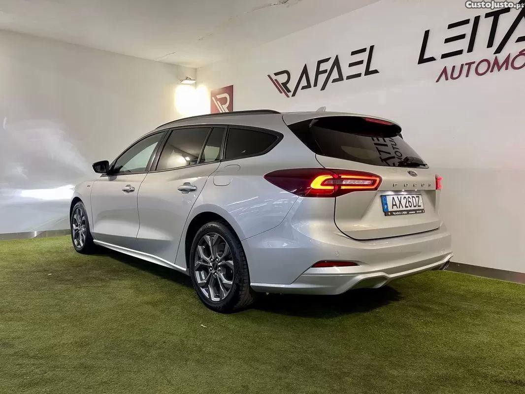 Ford Focus 1.5 tdci ecoblue st-line — fotografia 24