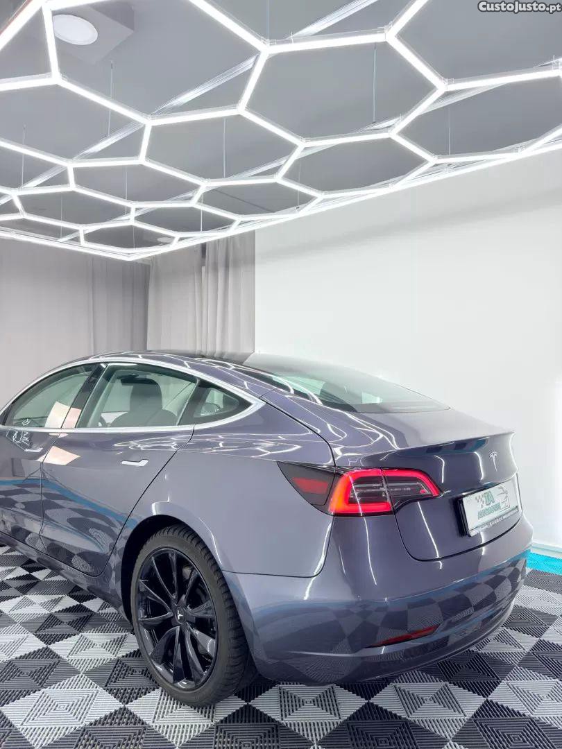 Tesla Model 3 Standard rwd plus — fotografia 18