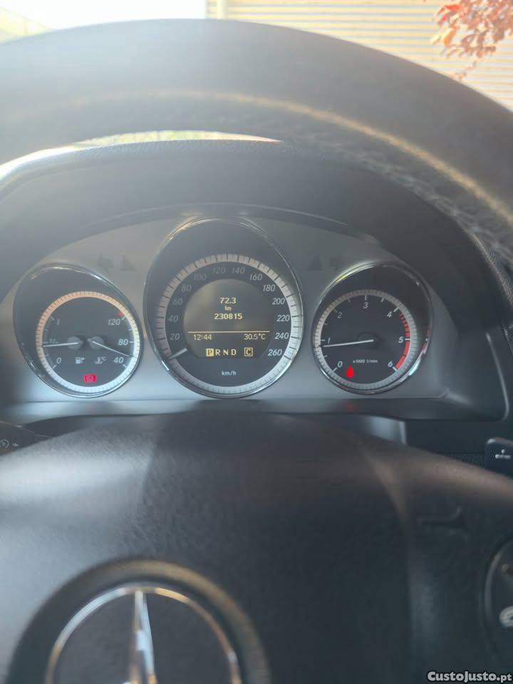 Mercedes-Benz C 220 AMG — fotografia 2