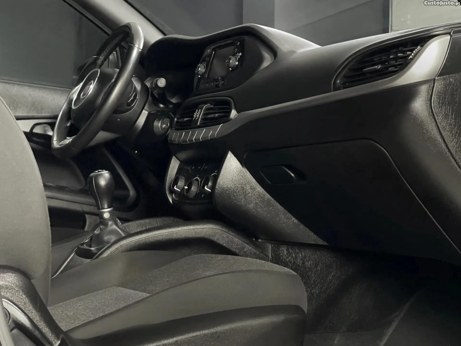 Fiat Tipo 1.3 M-Jet Pop — fotografia 9