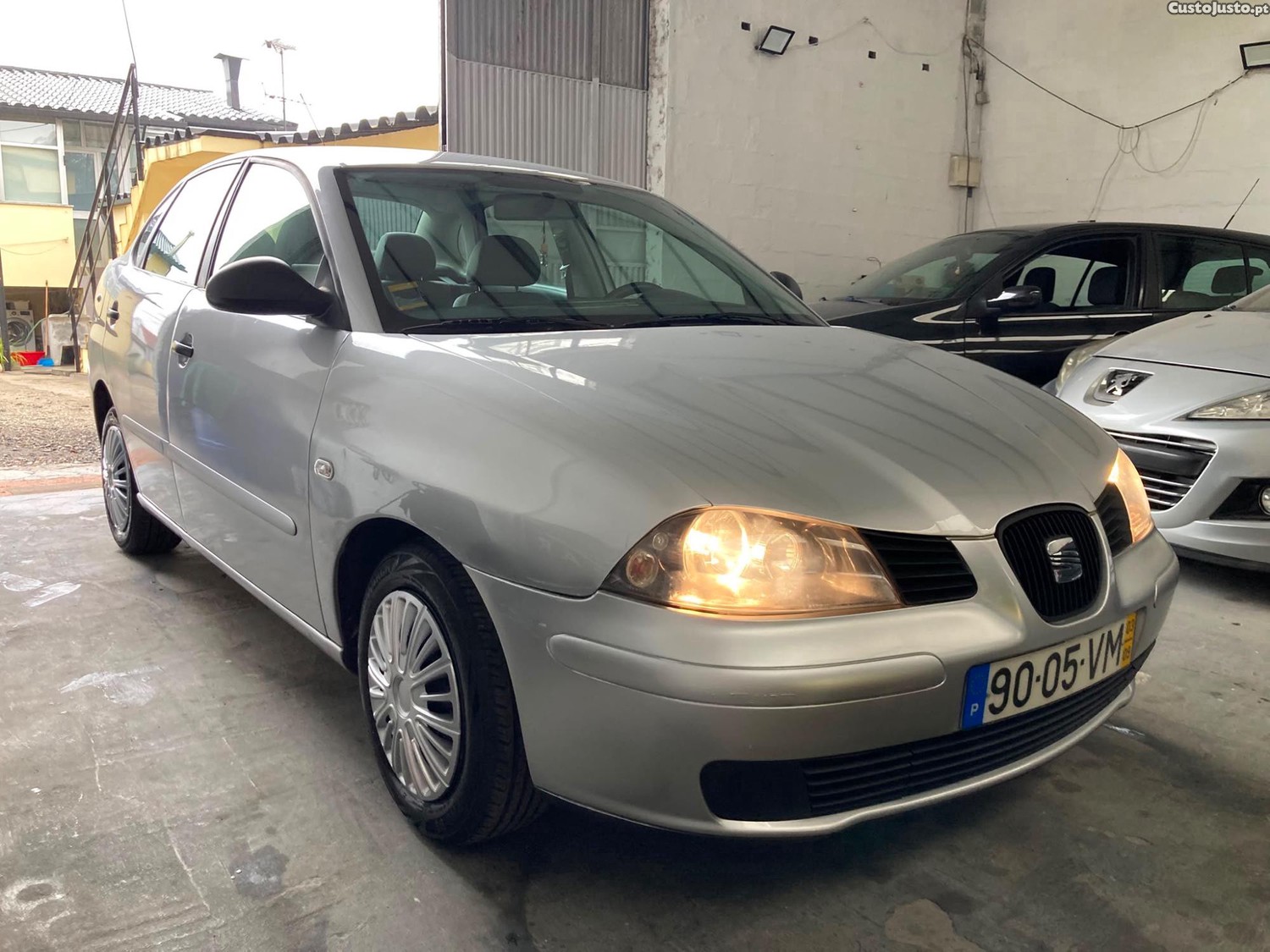 SEAT Cordoba 1.2i Só Com 85.000km 1DONO só impecável — fotografia 8