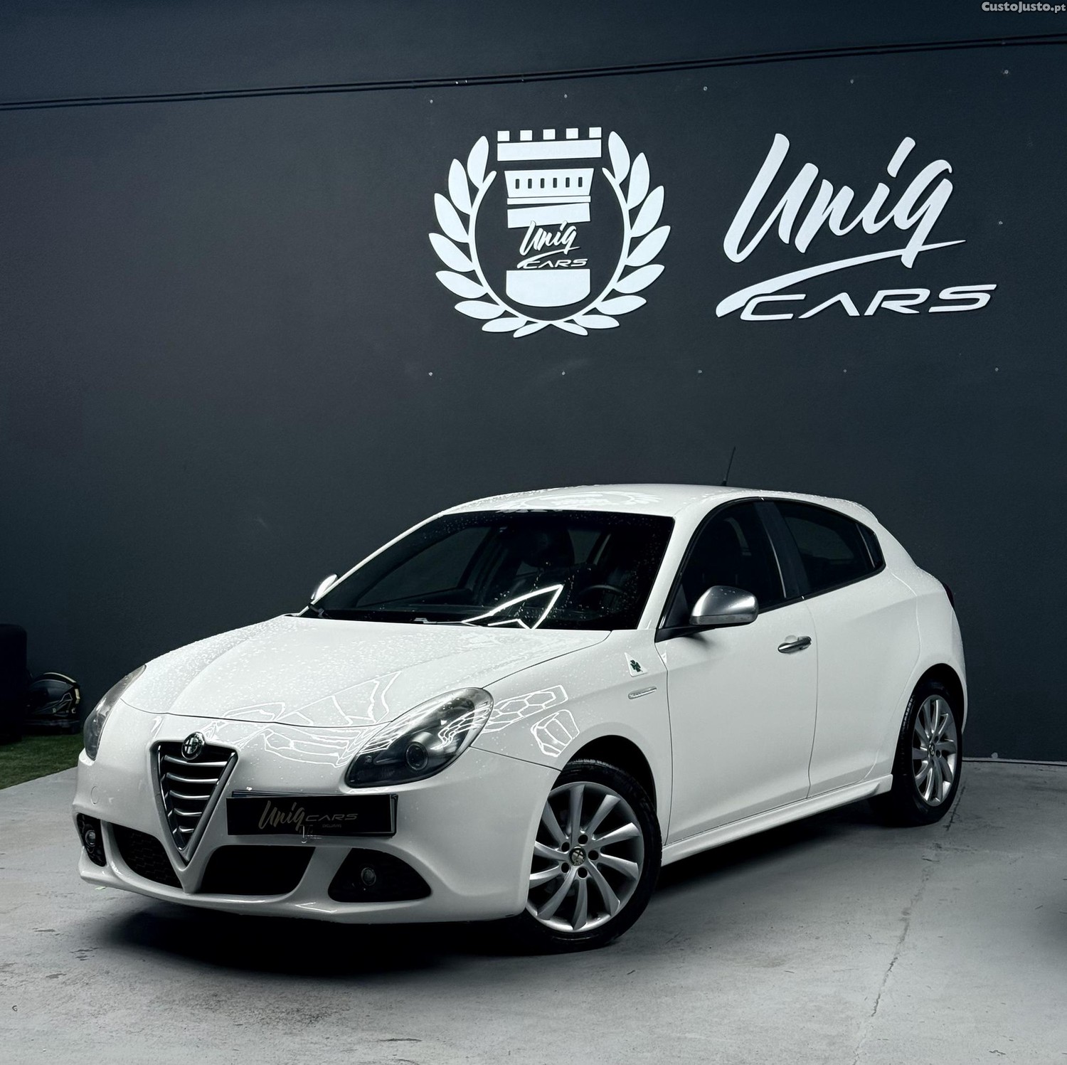 Alfa Romeo Giulietta Exclusive - 11 foto 2