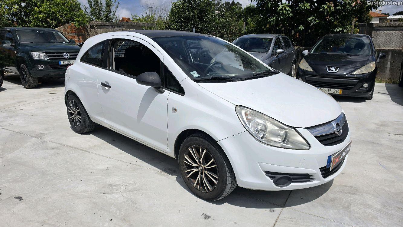 Opel Corsa 1.3 diesel — fotografia 8