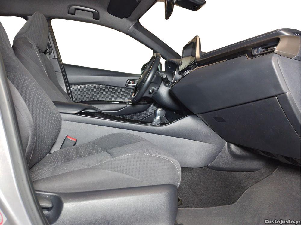 Toyota C-HR 1.8 HSD Comfort+P.Style — fotografia 10