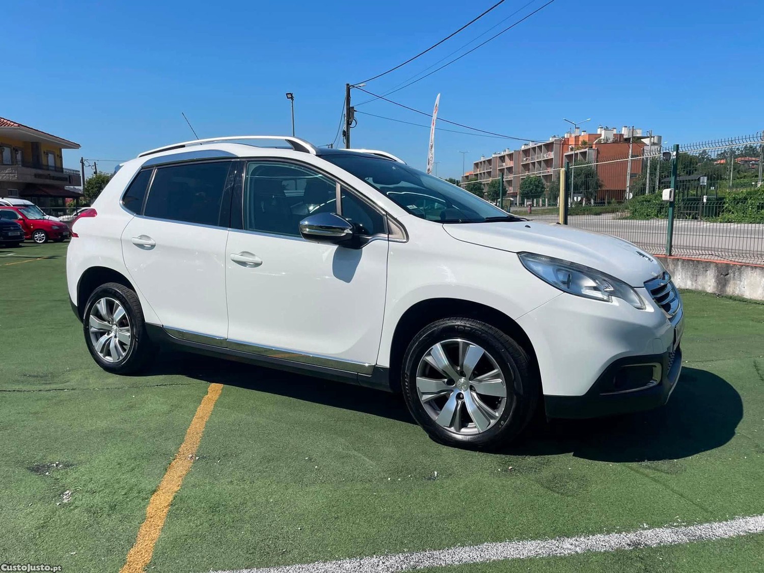 Peugeot 2008 1.6 E-hdi Allure — fotografia 6