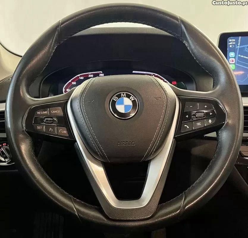 BMW 520 D auto — fotografia 35
