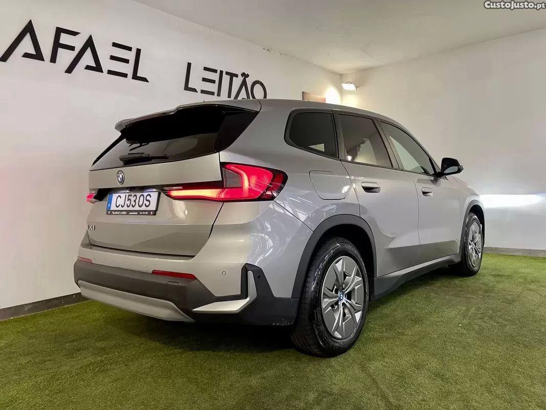BMW iX1 Xdrive30 — fotografia 30