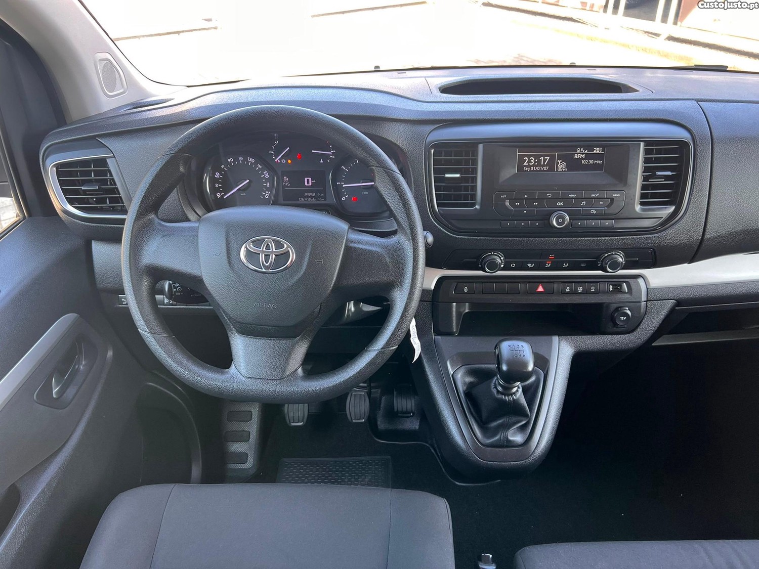 Toyota Proace Verso 1.5 D-4D L1 1.0T Comfort 9L - 22 — photo 5