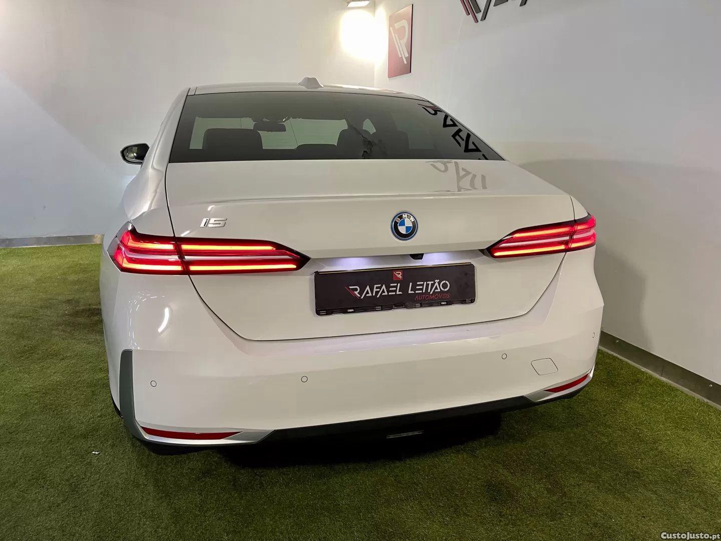 BMW i5 Edrive40 — fotografia 35