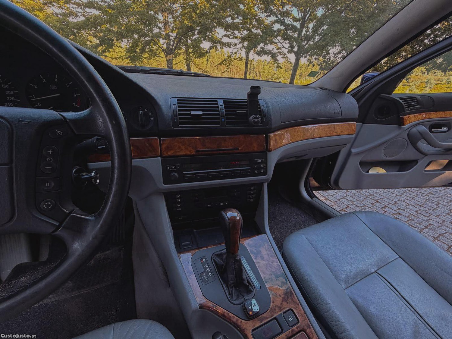 BMW 520 E39 — fotografia 4