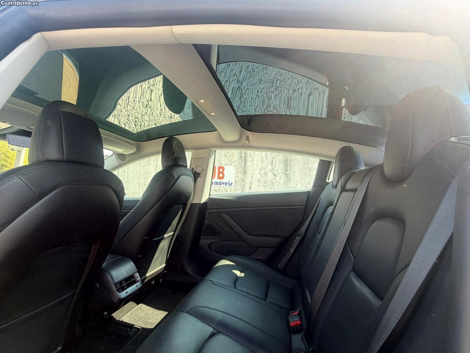 Tesla Model 3 Long-Range Dual Motor AWD — fotografia 4