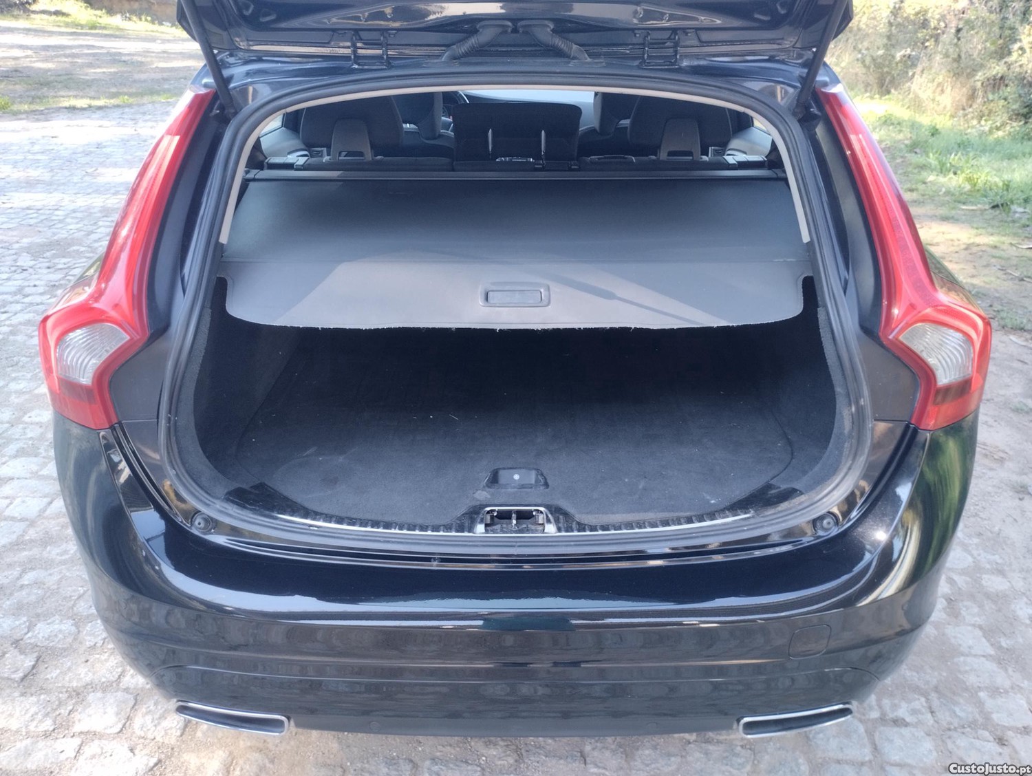 Volvo V60 2.0 D4 181CV MOMENTUM GEARTRONIC - "Motor " - C/ GARANTIA - COMO NOVA - "Preço Imbatível" — fotografia 13