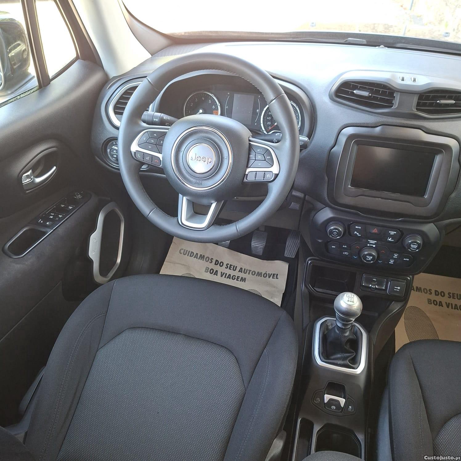 Jeep Renegade 1.0 T Longitude — fotografia 9
