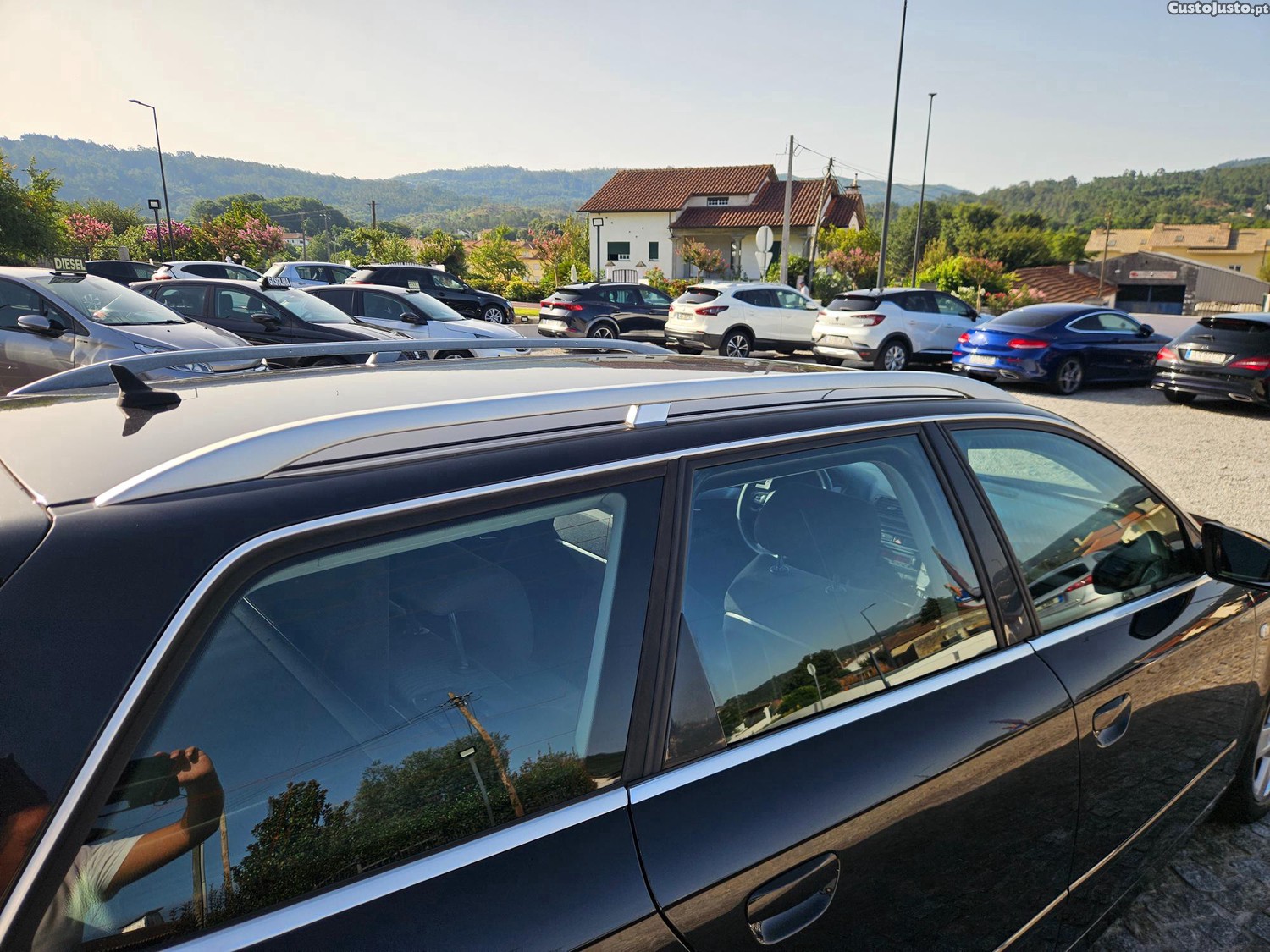 Audi A4 AVANT 2.0 TDI 140CV — fotografia 14