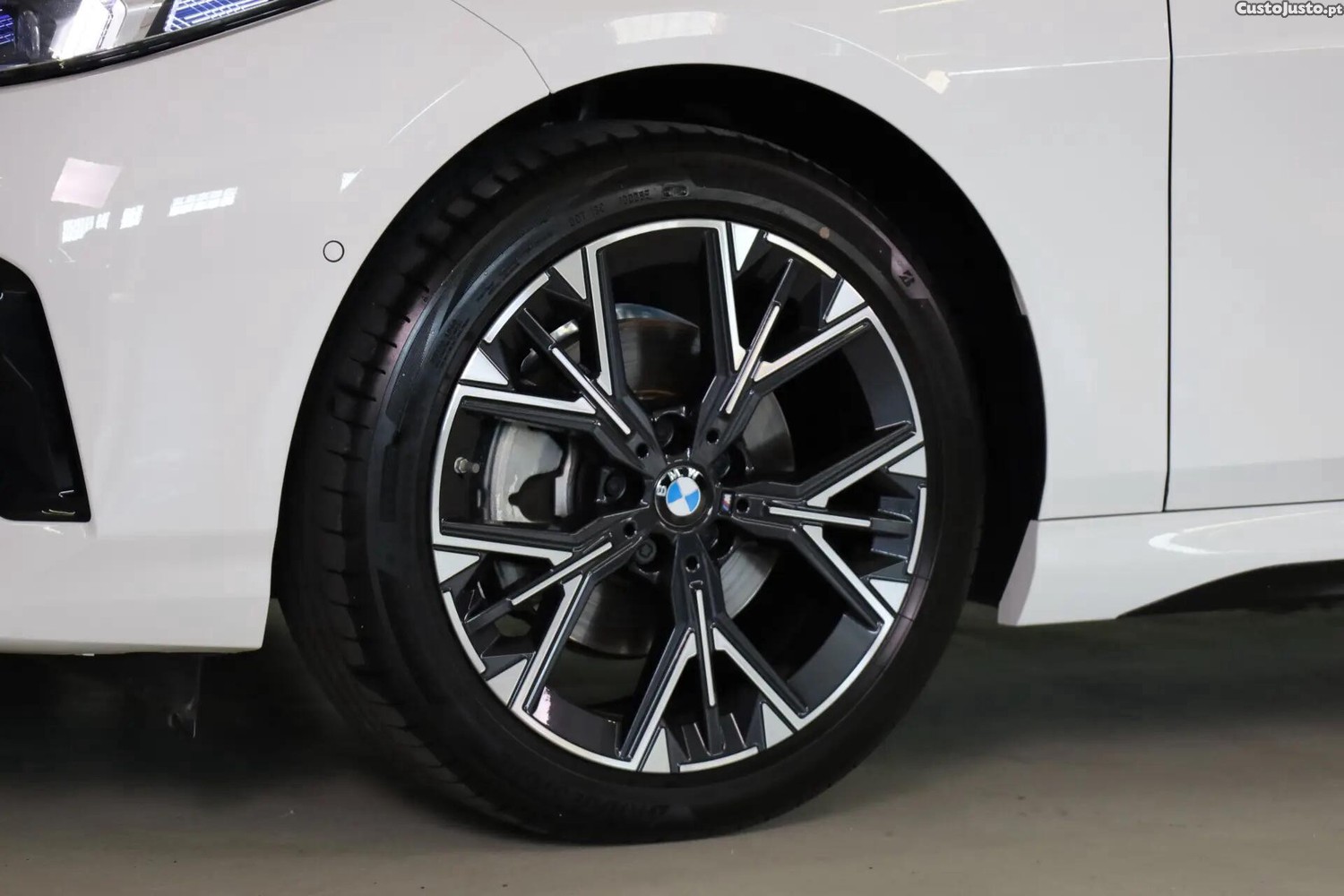 BMW 216 Pack Desportivo M Pro — fotografia 9