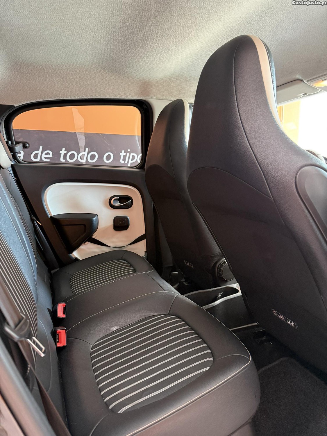 Renault Twingo 1.0 — fotografia 5