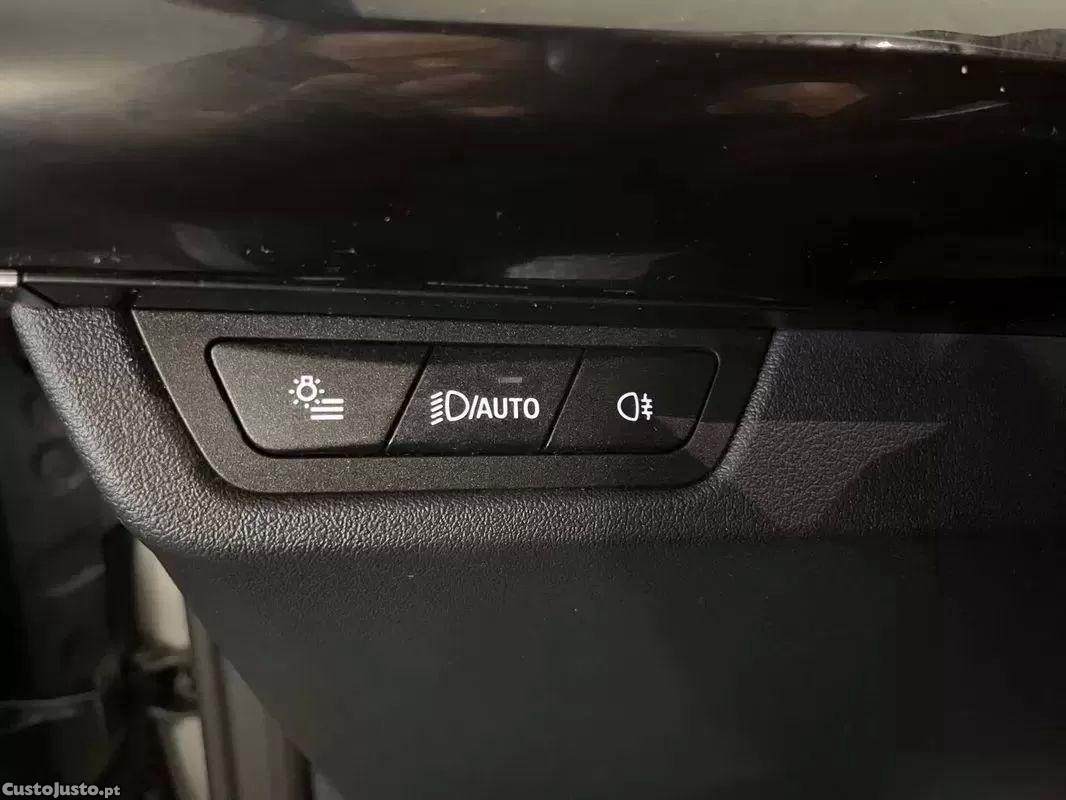 BMW iX1 Xdrive30 — fotografia 6