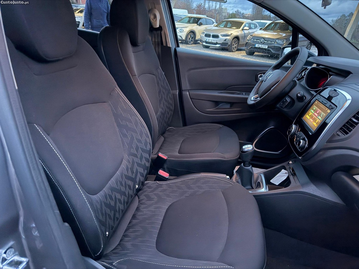 Renault Captur 0.9 TCE Exclusive — fotografia 3