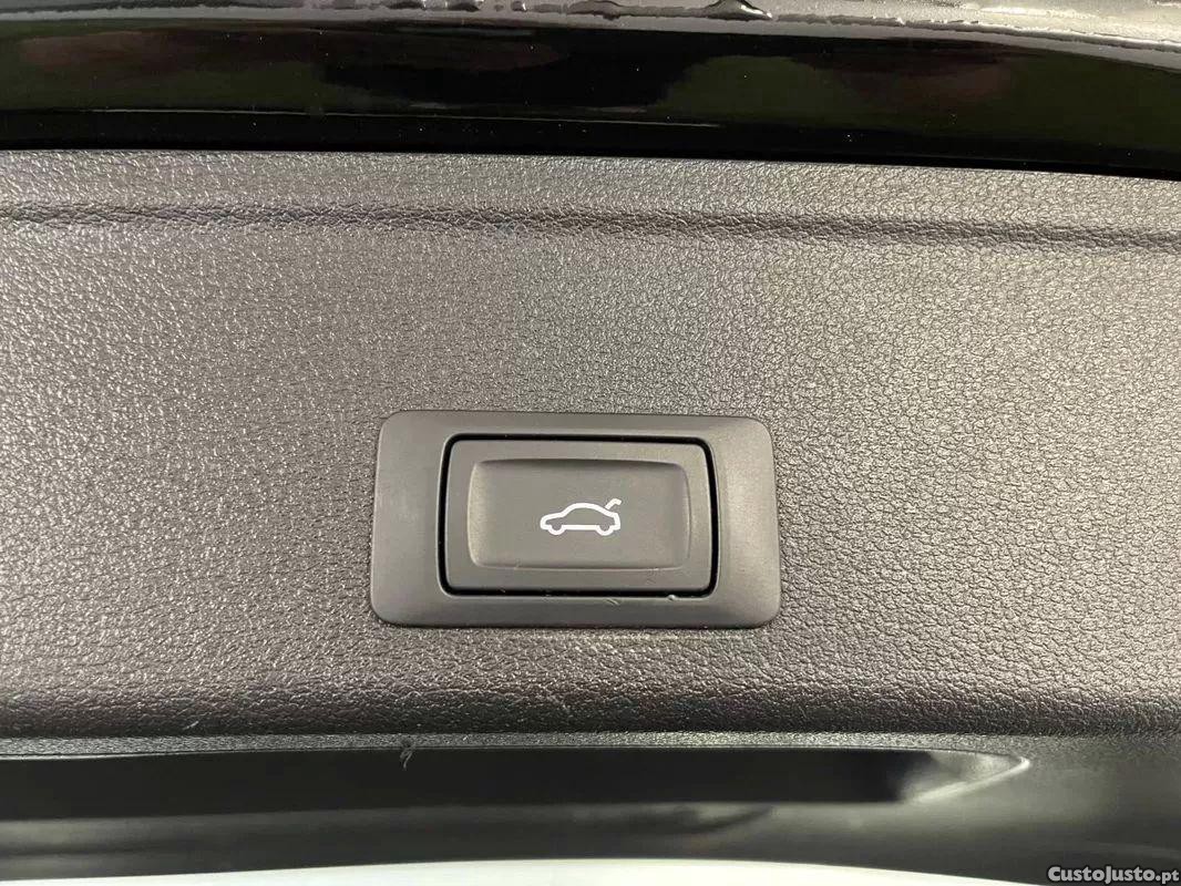 Audi A4 30 tdi advanced s tronic — fotografia 5