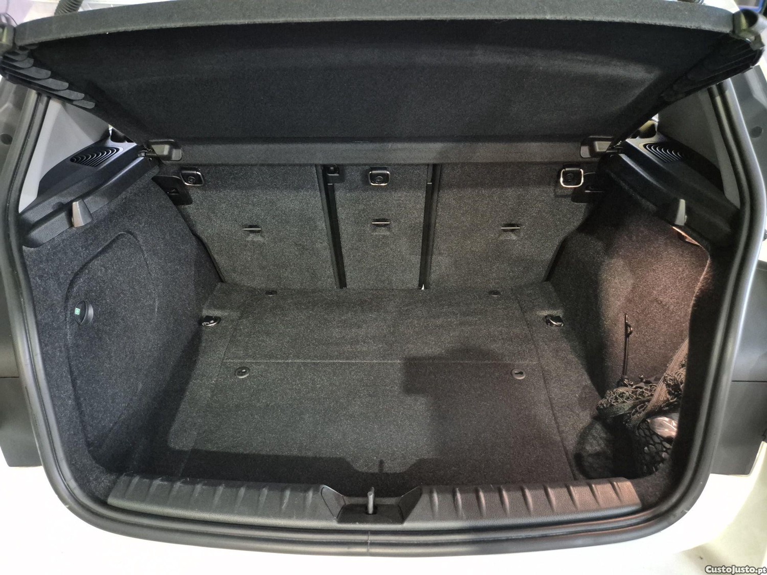 BMW 118 2.0d — fotografia 2