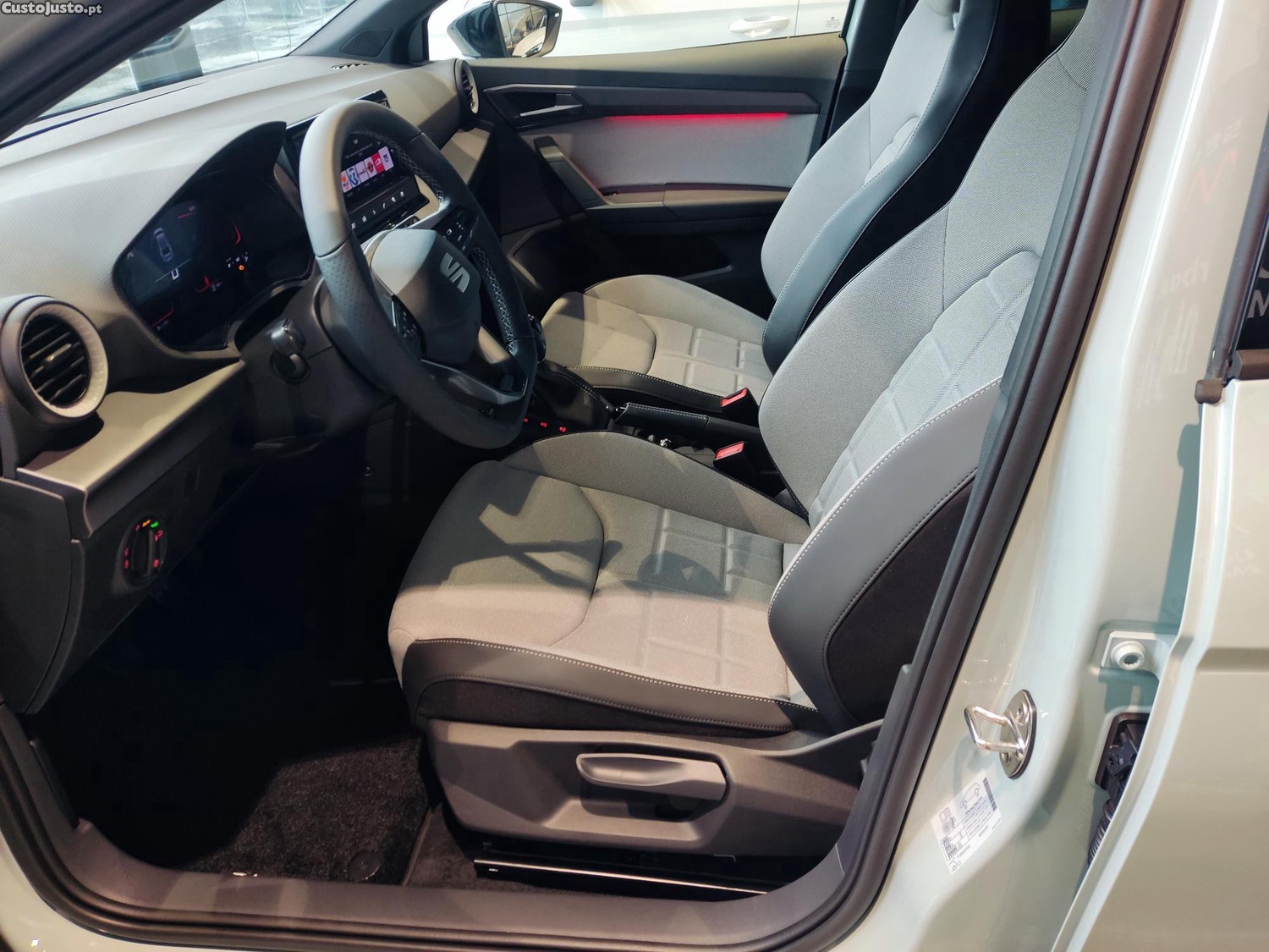 SEAT Ibiza FR 115 CV Modelo novo - Cinzento oniric — fotografia 8