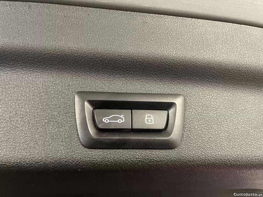 BMW iX1 Xdrive30 — fotografia 4