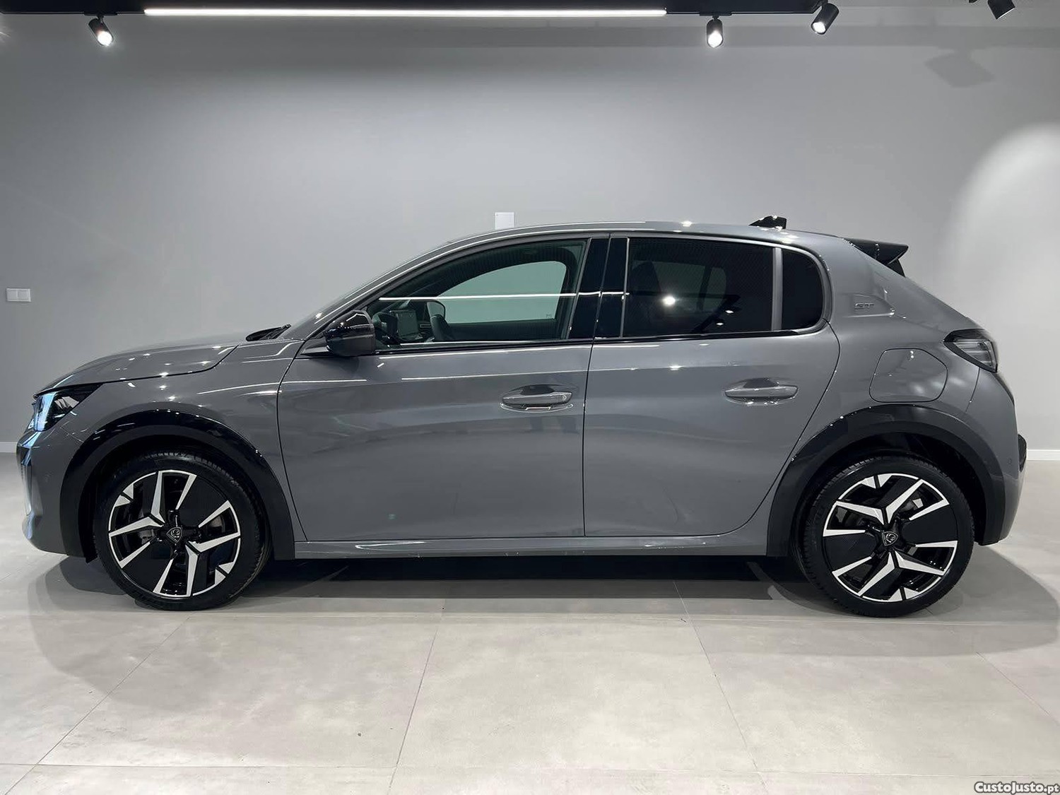 Peugeot 208 GT - 24 foto 3