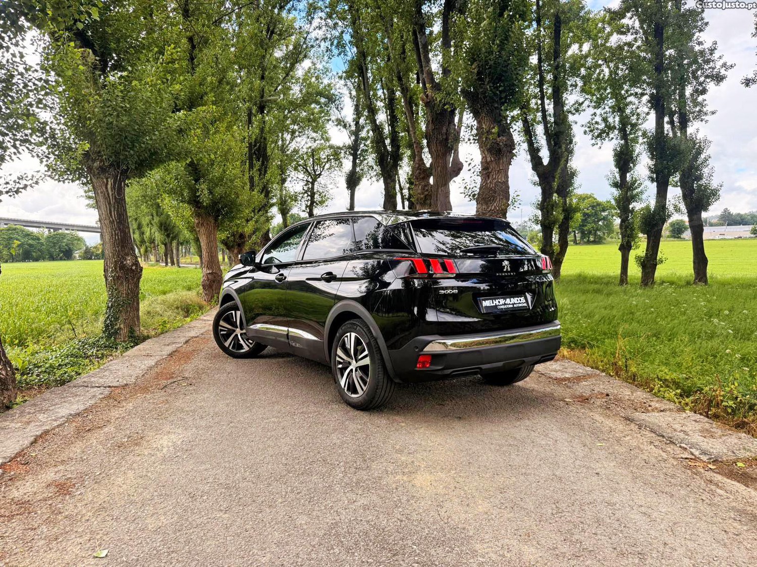 Peugeot 3008 1.2 PureTech Allure Pack EAT8 - 23 foto 3