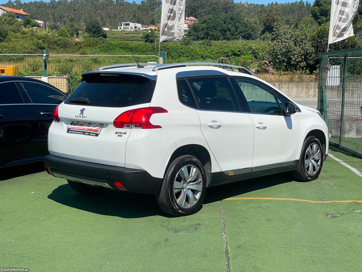 Peugeot 2008 1.6 E-hdi Allure — fotografia 5