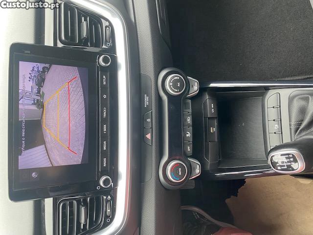Kia Stonic 1.0 T-GDI 100 Cv — fotografia 3