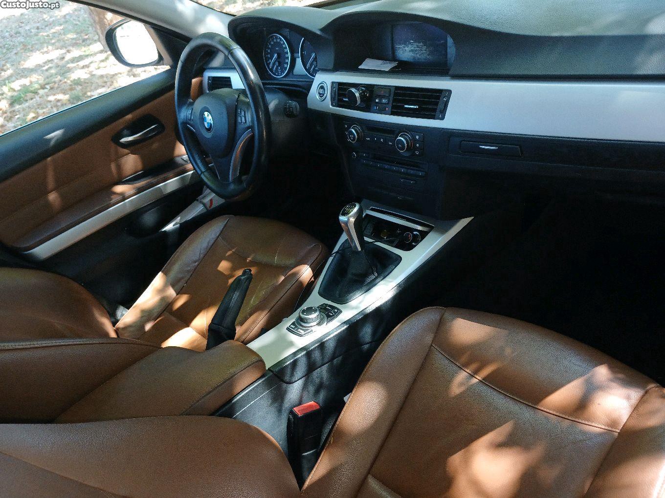 BMW 320 Touring — fotografia 4