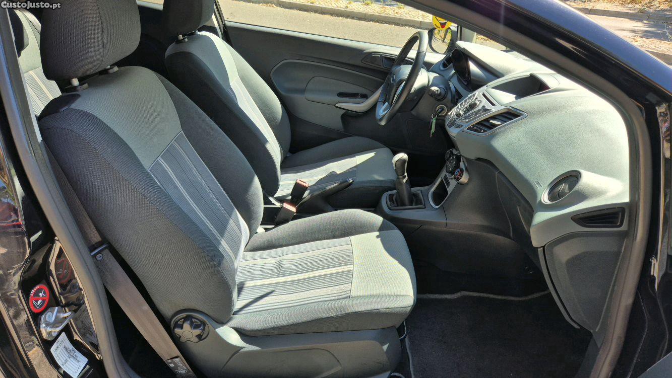 Ford Fiesta st 1.6 tdci — fotografia 6