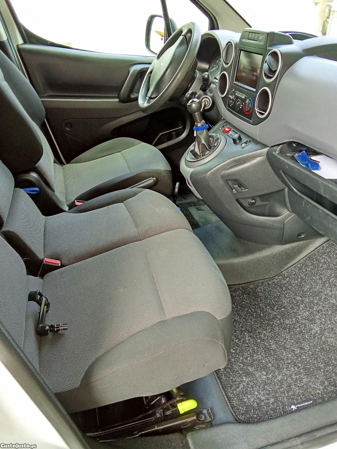 Peugeot Partner 3 lugares — fotografia 3