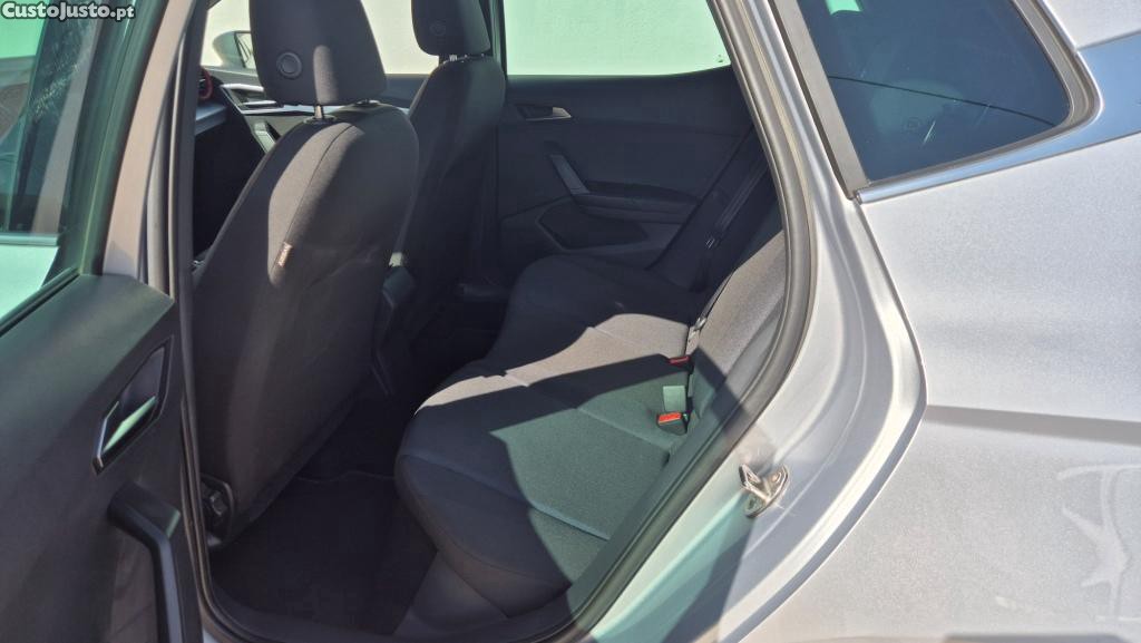 SEAT Arona 1.0 TSIFR — fotografia 8
