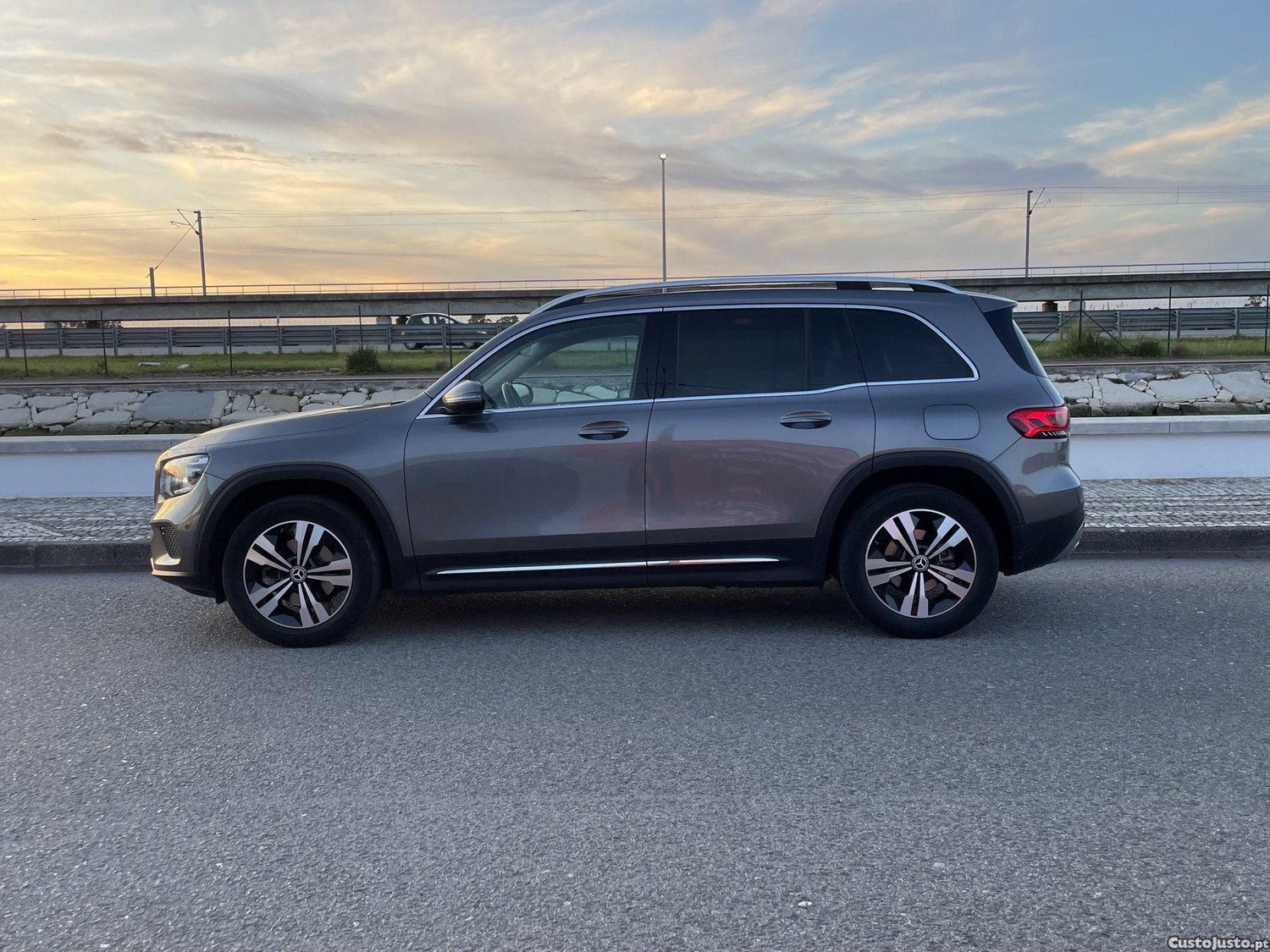 Mercedes-Benz GLB 180 d Progressive - 21 — photo 5
