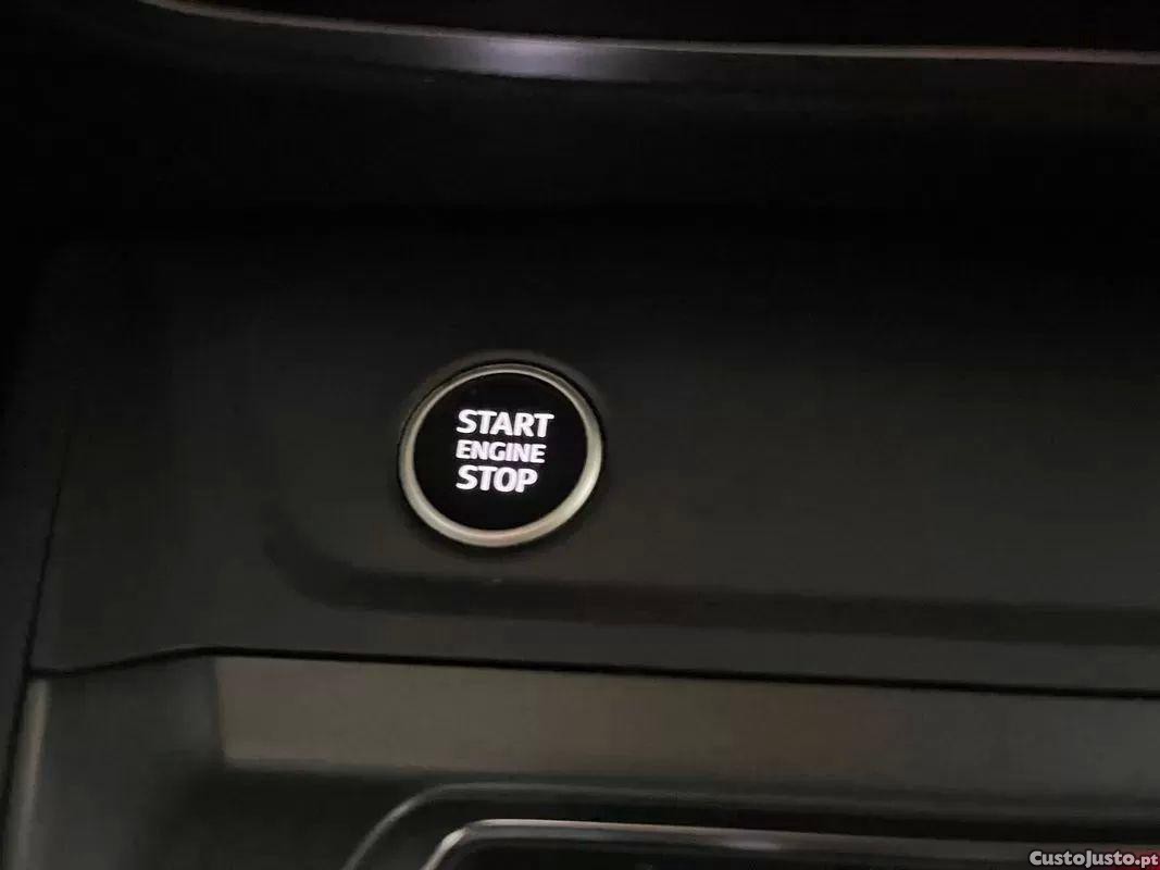 Audi Q3 45 tfsie s line s tronic — fotografia 9