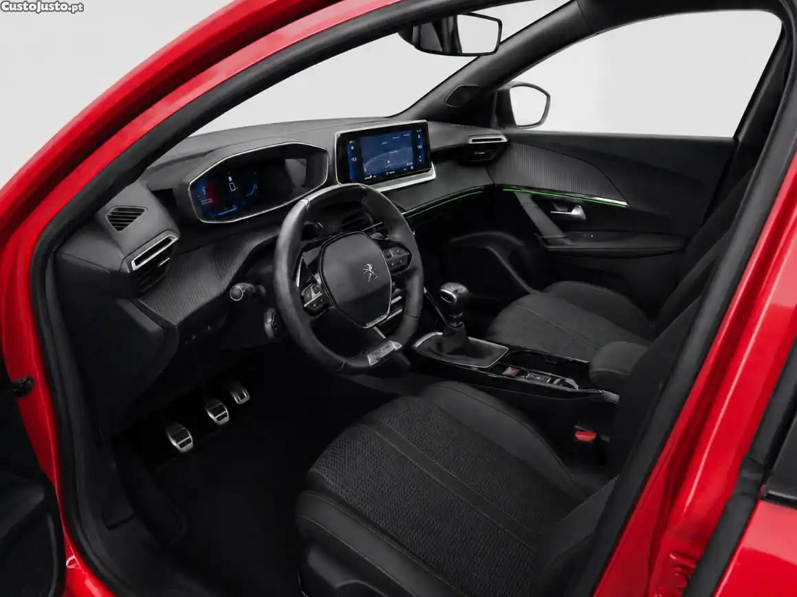 Peugeot 2008 1.2 PureTech GT Line — fotografia 7