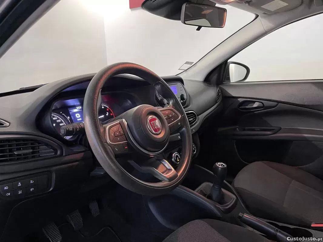 Fiat Tipo 1.3 multijet city life — fotografia 17
