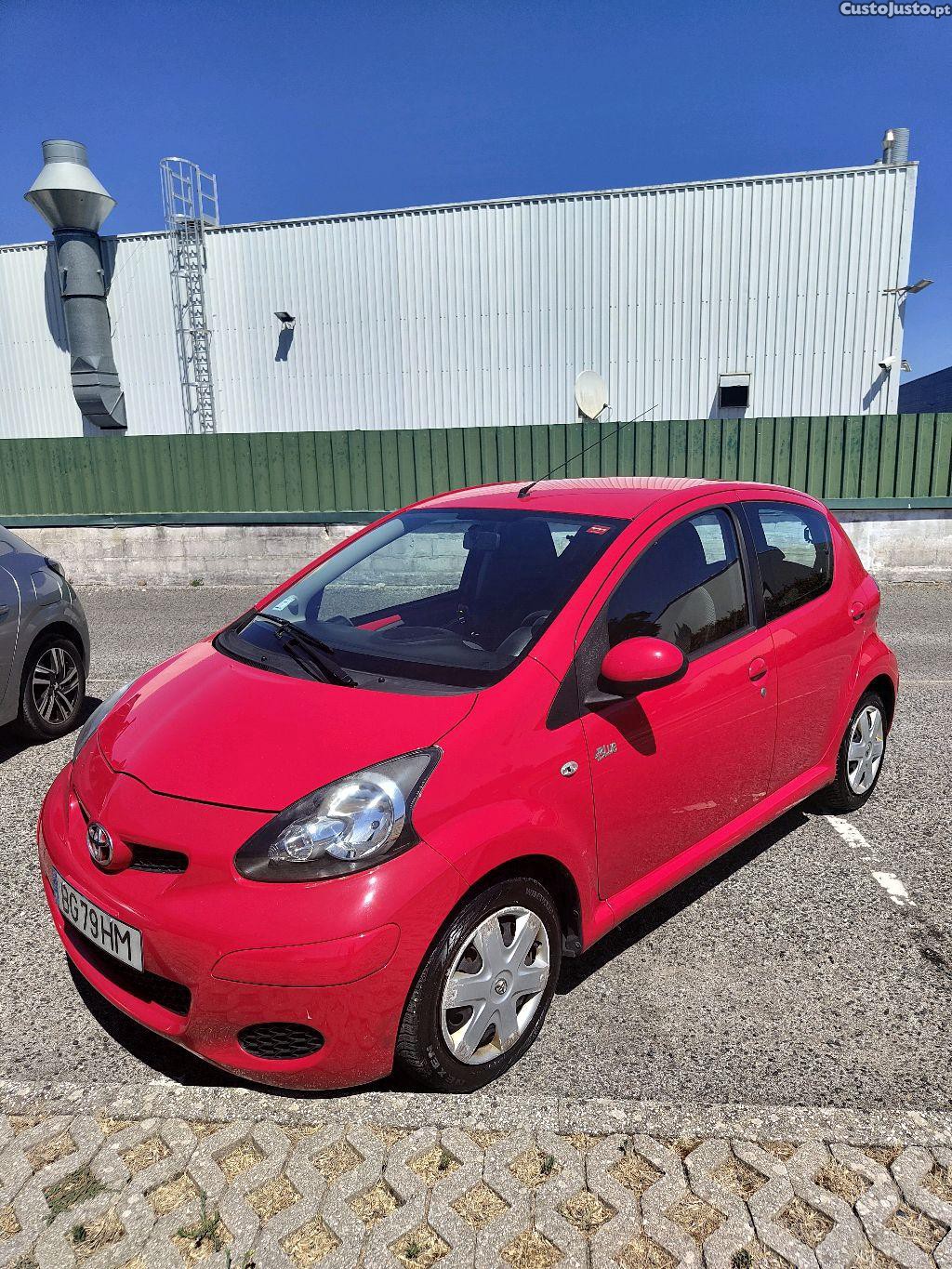 Toyota Aygo Blue — fotografia 10