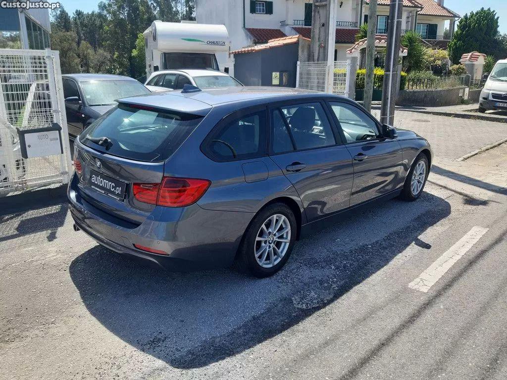 BMW 318 D touring line sport — fotografia 16