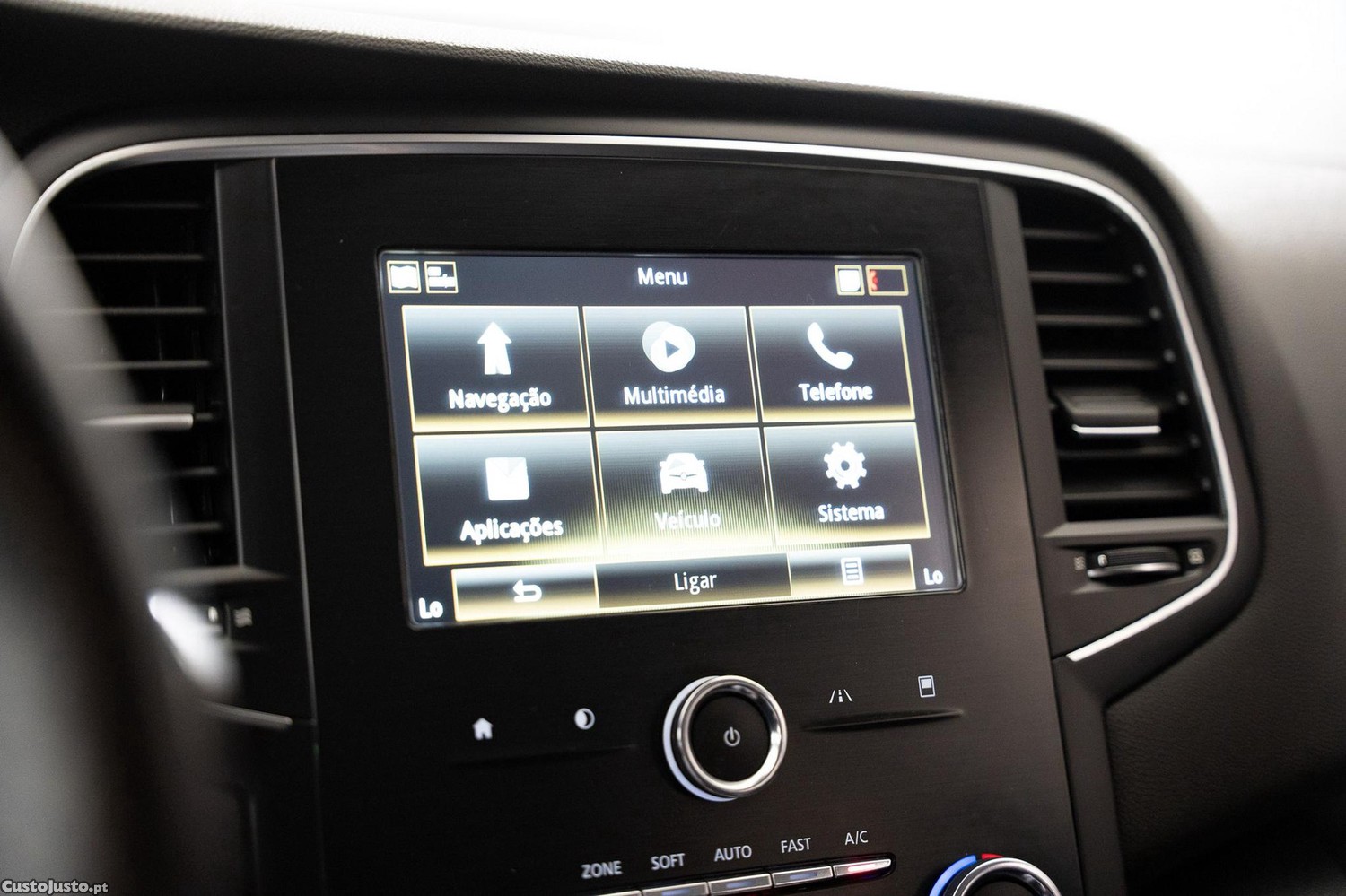 Renault Mégane 1.5 Blue dCi GT Line EDC — fotografia 9