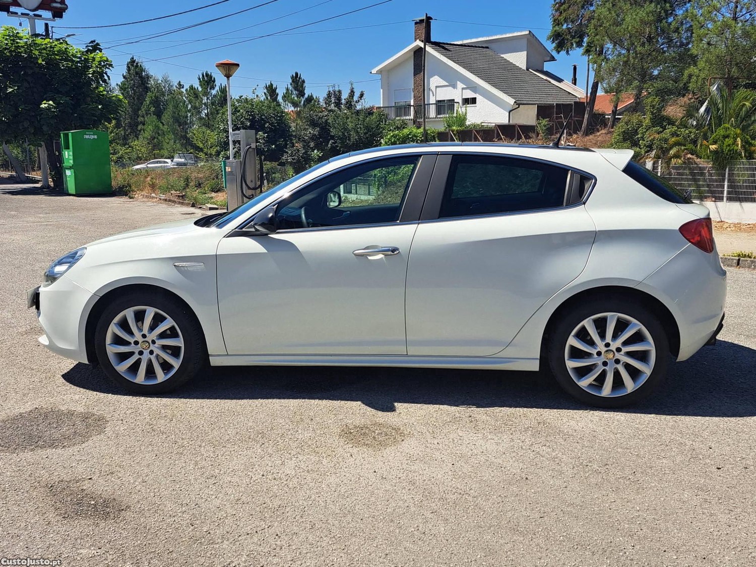 Alfa Romeo Giulietta 1.6 JTDM Distictive 105 cv — fotografia 16